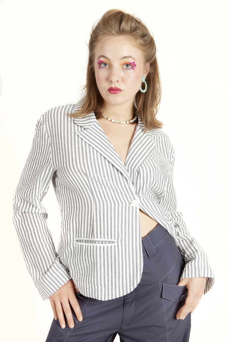 Ade - Veste